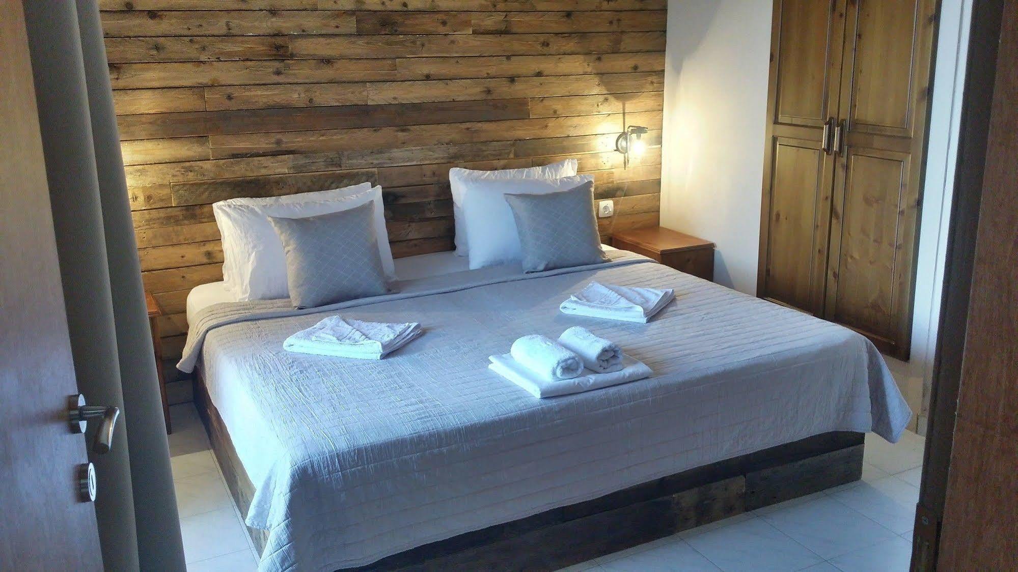 Anemos Hotel Polychrono Luaran gambar