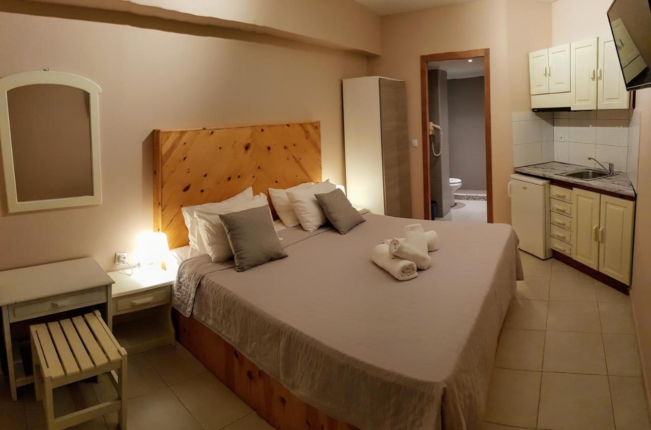 Anemos Hotel Polychrono Luaran gambar