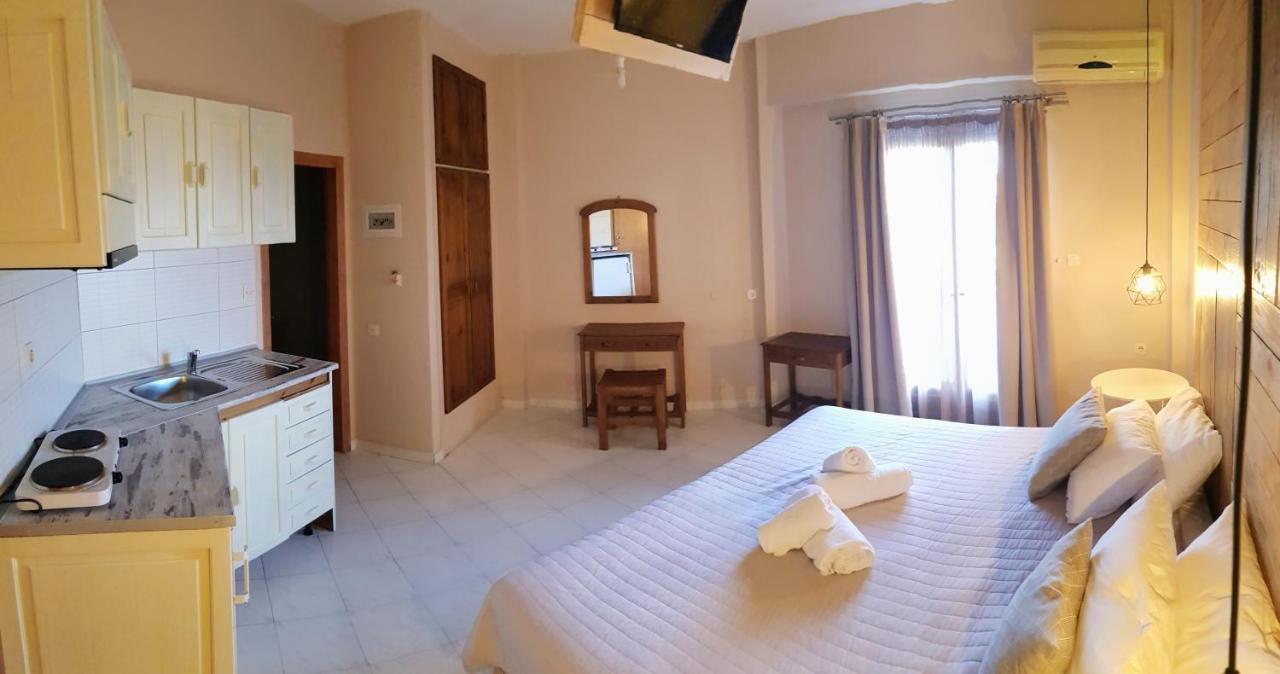 Anemos Hotel Polychrono Luaran gambar